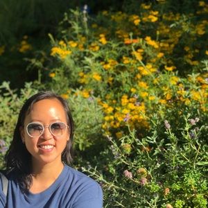 Meet your Posher, Danielle